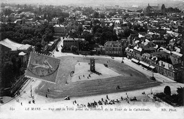 Iconographie - Vue sur la ville prise du sommet de la tour de la cathédrale