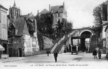 Iconographie - Le tunnel, côté des quais - Escalier de 143 marches