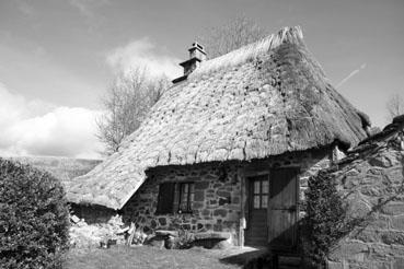 Iconographie - Chaumière dans un village