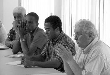 Iconographie - Réunion au CADEG, université Antilles-Guyane