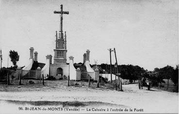 Iconographie - Le calvaire à l'entrée de la forêt