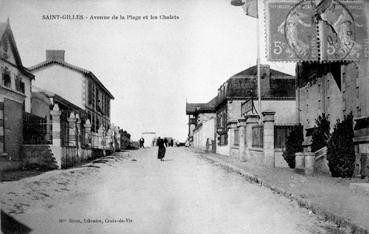 Iconographie - Avenue de la Plage et les chalets