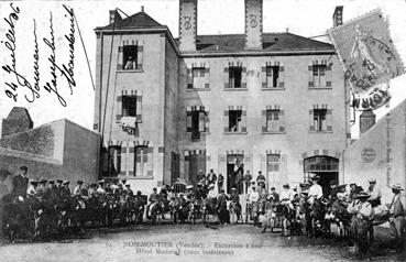 Iconographie - Excurcion à ânes - Hôtel Moderne (cour intérieure)