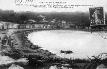 Iconographie - La plage se déroule au pied de l'Hôtel Beau Rivage