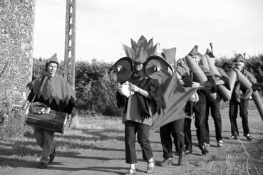 Iconographie - Bouine Bouzine inaugure son dragon à l'Andouinière