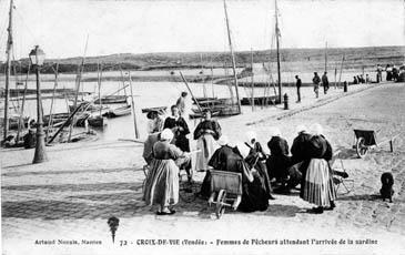 Iconographie - Femmes de pêcheurs attendant l'arrivée de la sardine