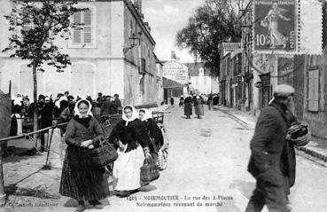 Iconographie - La rue des 2 places - Noirmoutrines revenant du marché