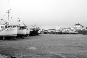 Iconographie - Bateaux en cale sèche aux Îles de la Madeleine