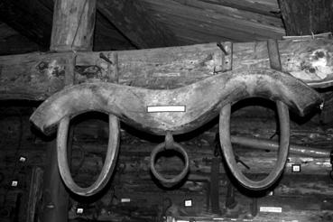 Iconographie - Grandes-Piles - Musée du bûcheron - Joug à boeufs