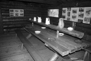 Iconographie - Grandes-Piles - Musée du bûcheron - La salle à manger collective