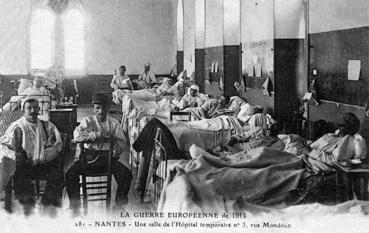 Iconographie - Une salle de l'hôpital temporaire n° 3, rue Mondésir