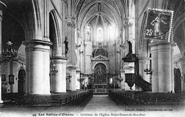Iconographie - Intérieur de l'église Notre-Dame du Bon-Port