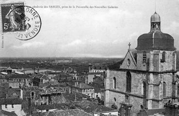 Iconographie - Vue générale des Sables-d'Olonne prise de la passerelle des Nouvelles Galeries