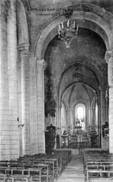 Iconographie - Intérieur de l'église Sainte-Croix