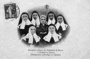 Iconographie - Bernadette entourée des religieuses de Nevers à l'hôpital de Lourdes