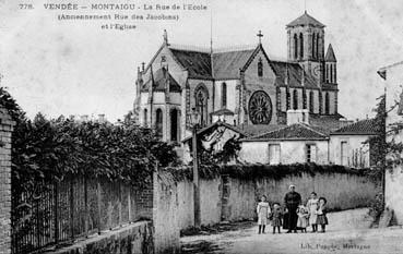 Iconographie - La rue des Ecoles (ancienne rue des Jacobins) et l'église