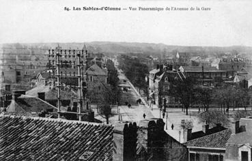 Iconographie - Vue panoramique de l'avenue de la Gare