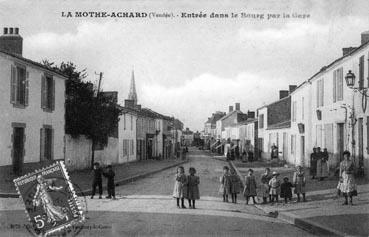 Iconographie - Entrée dans le bourg par la gare 