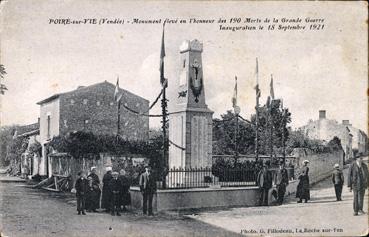 Iconographie - Monument élevé en l'honneur des 190 morts de la grande guerre