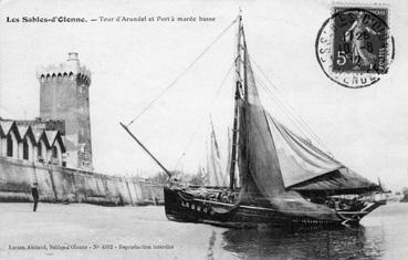 Iconographie - Tour d'Arundel et port à marée basse