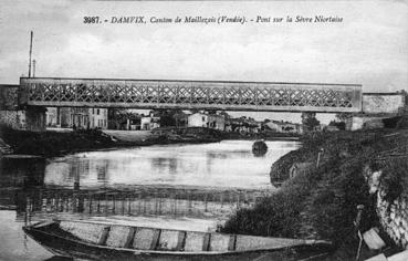 Iconographie - Canton de Maillezais - Pont sur la Sèvre Niortaise