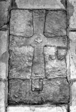 Iconographie - La croix mérovingienne dans l'église Notre-Dame