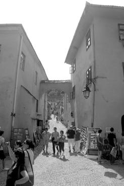 Iconographie - Rue près de la tour de l'horloge