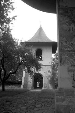 Iconographie - Monastère Saint-Jean-le-Nouveau - Tour de l'entrée de l'église (1522)