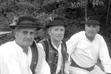 Iconographie - Tilisca - Festival de folklore - Chanteurs