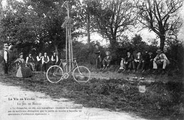 Iconographie - La vie en Vendée - Le jeu de boules