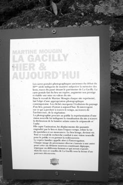 Iconographie - Panneau d'information des images anciennes et contemporaines dans les rues