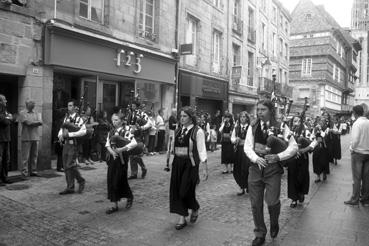 Iconographie - Festival de Cornouaille - La parade dans les rues